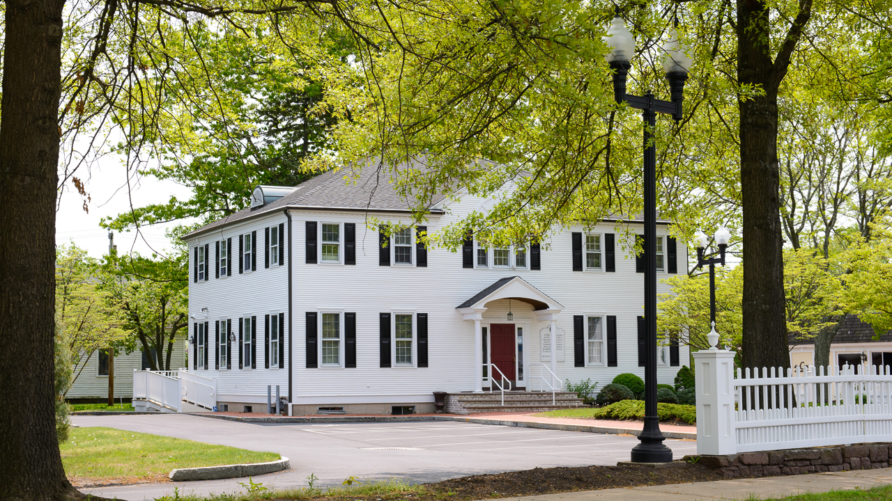 Exterior view Avon 2 Simsbury Rd